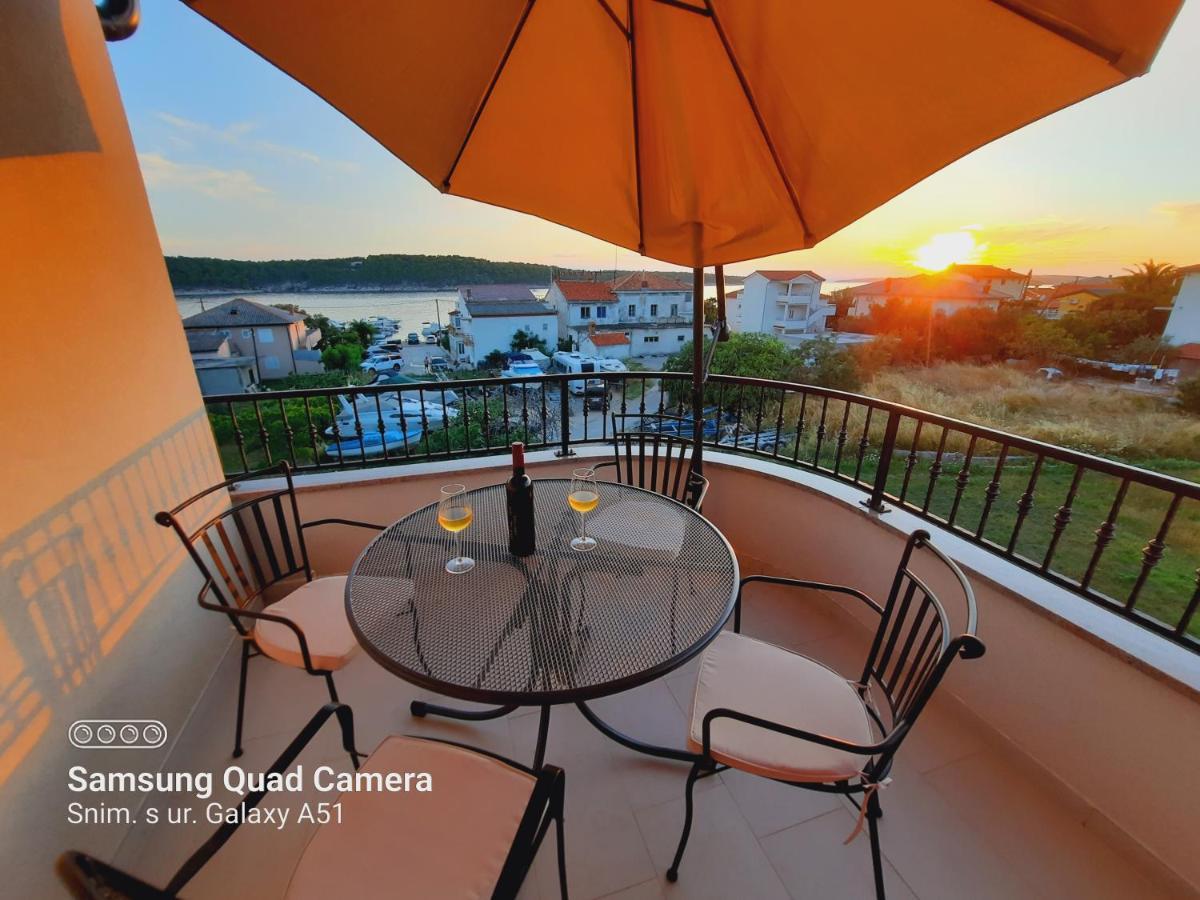 Apartment Amfora